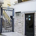 B&B Suite Home Trani 4*