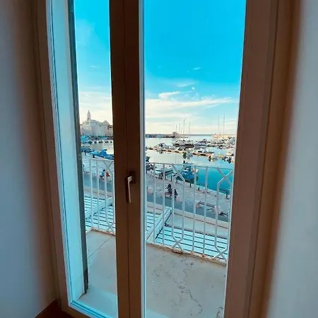 B&B Suite Home Trani 4*