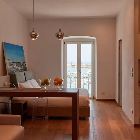 B&B Suite Home Trani 特拉尼