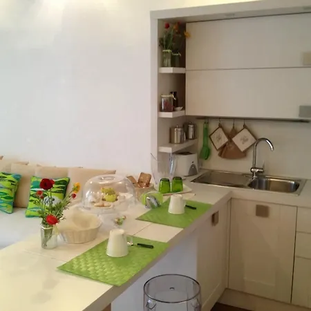 Frühstückspension B&B Suite Home Trani 4*