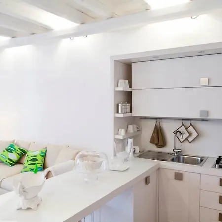 B&B Suite Home Trani 4*