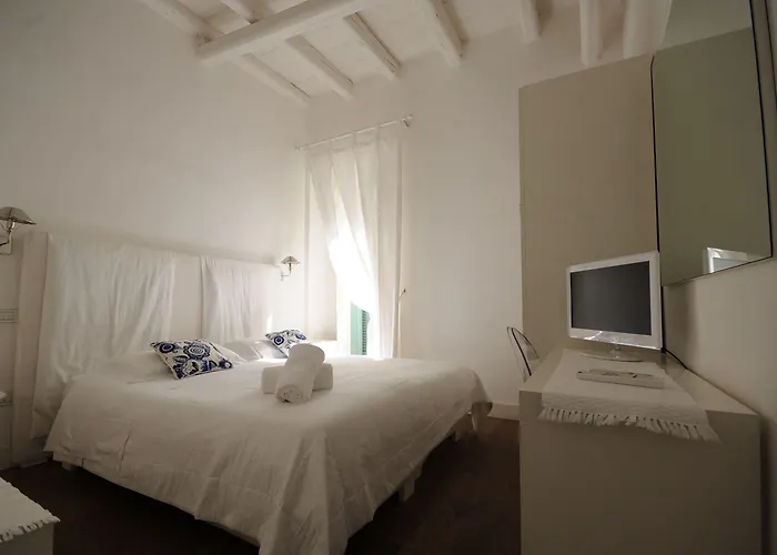 B&B Suite Home Trani לינה וארוחת בוקר טרני