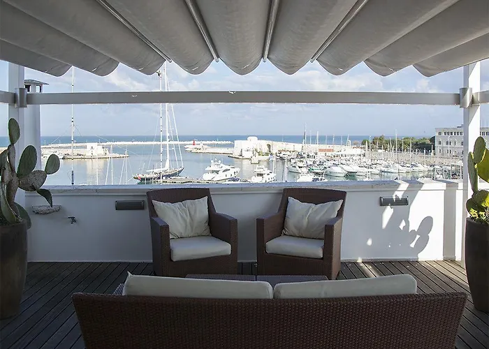 B&B Suite Home Trani לינה וארוחת בוקר